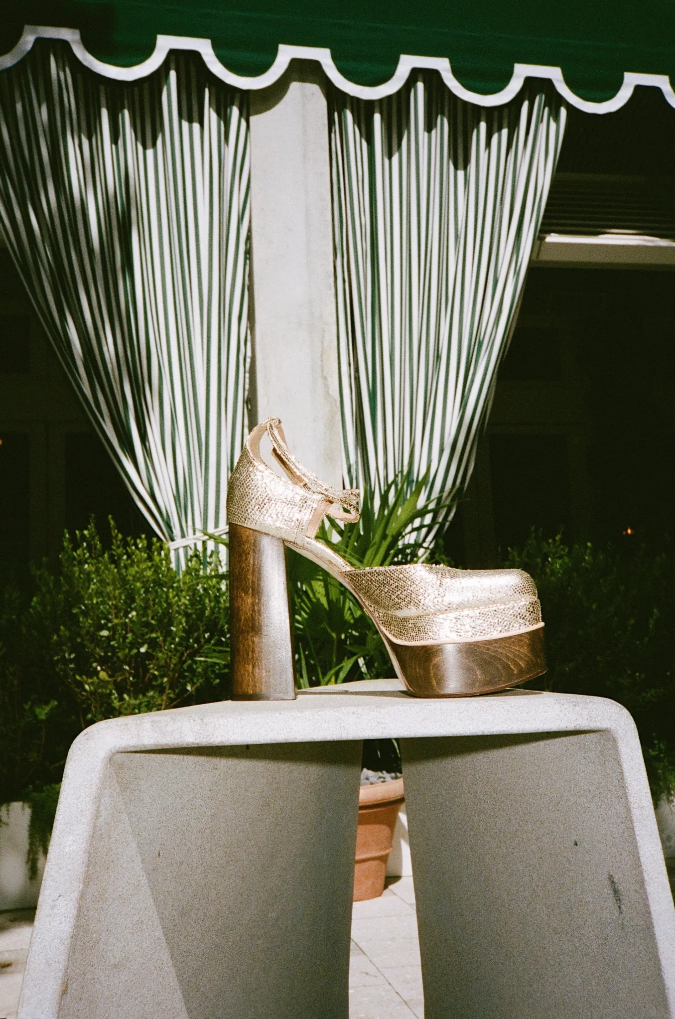 Disco Mary Jane Platform In Gold Metallic Leather