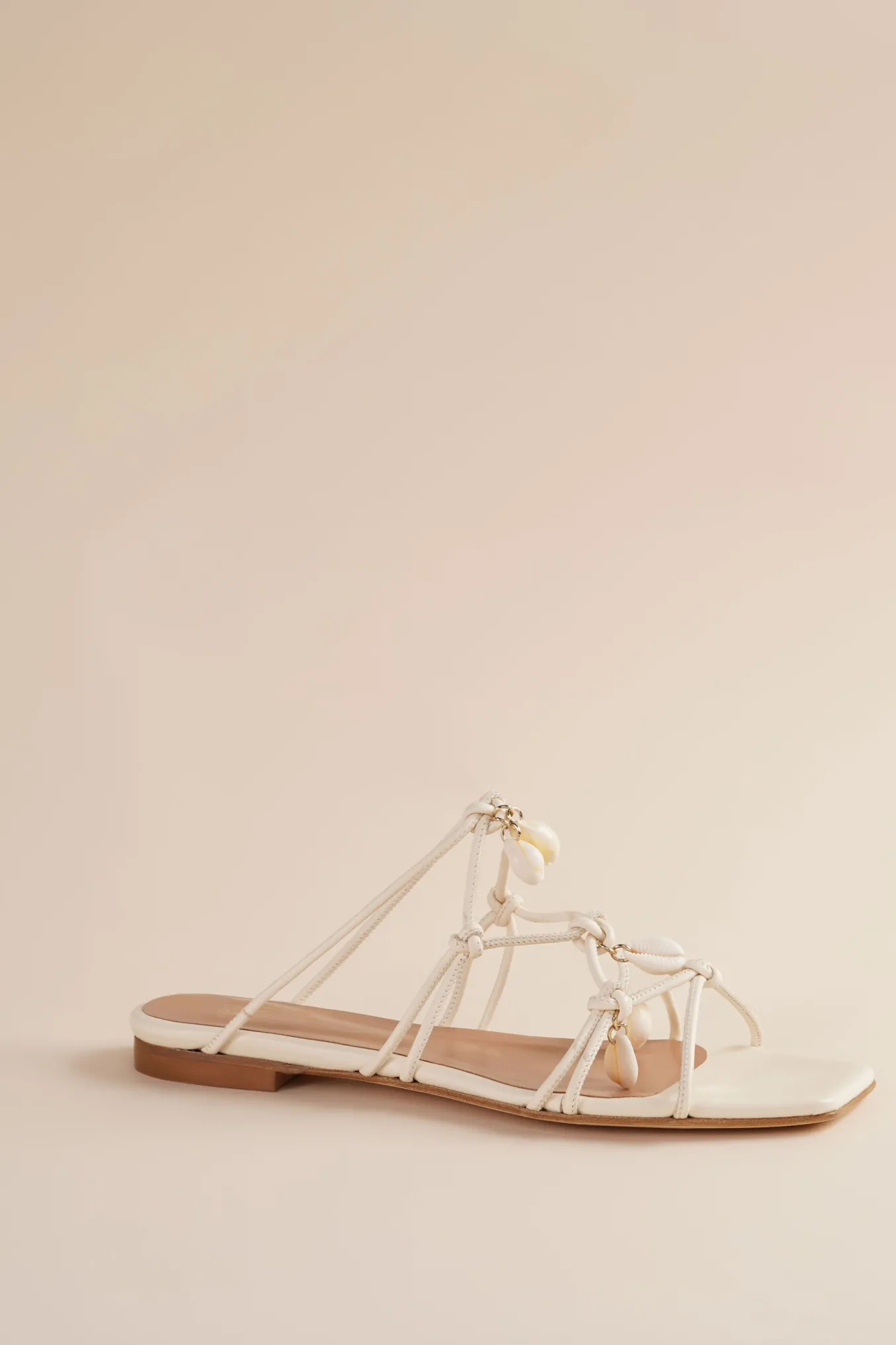 Shoreline Flat Sandal In Ivory