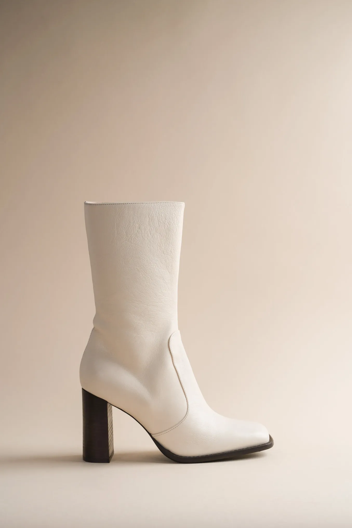 Lauryn Boot In Ivory
